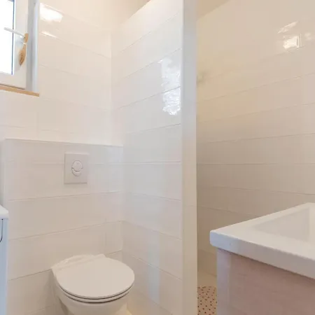 3 Bedroom Gorgeous In Vinjani Gornji